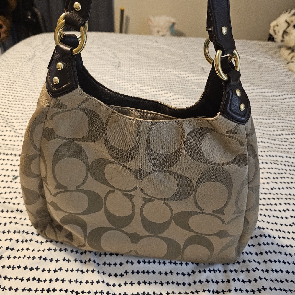 Coach gold signature c triple compartment soho hobo bag With  brown leather rare - Picture 3 of 16